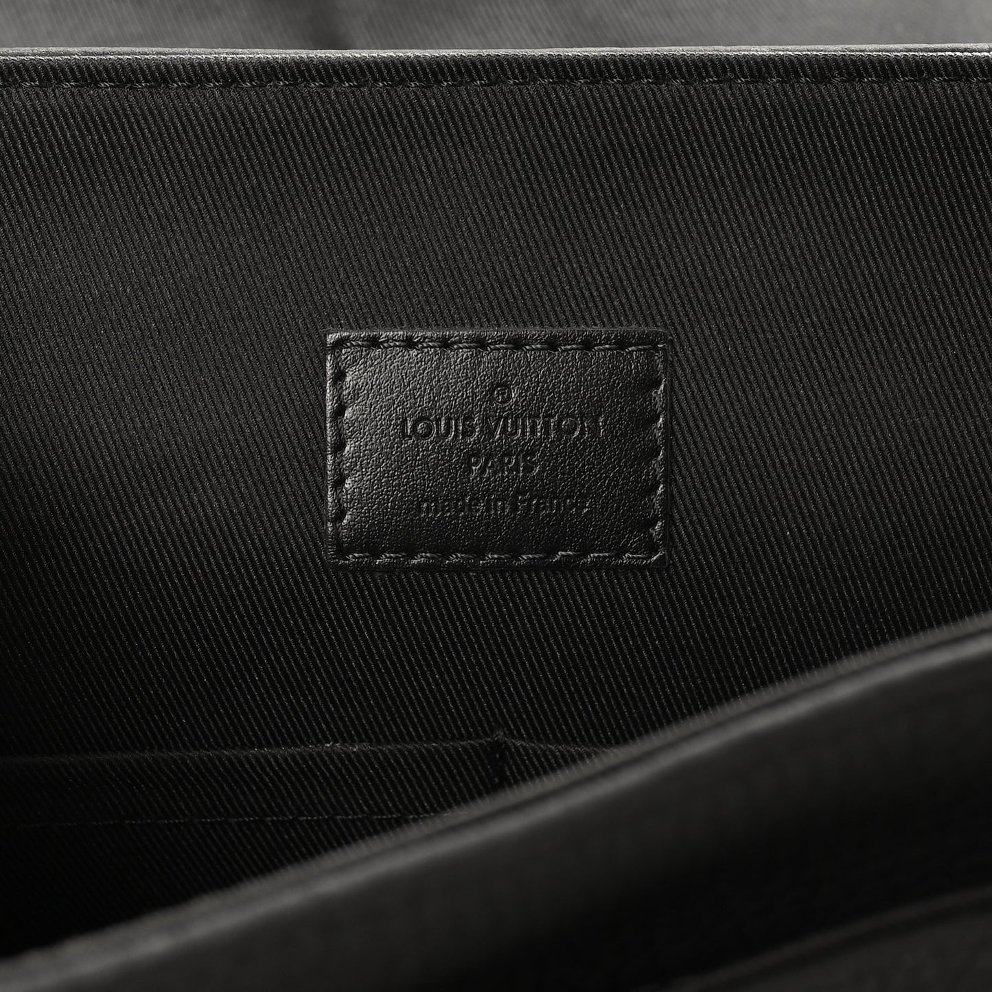 Taurillon Christopher Messenger Black