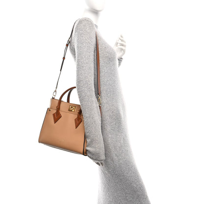 Louis Vuitton Mahina On My Side Arizona 2 of 9