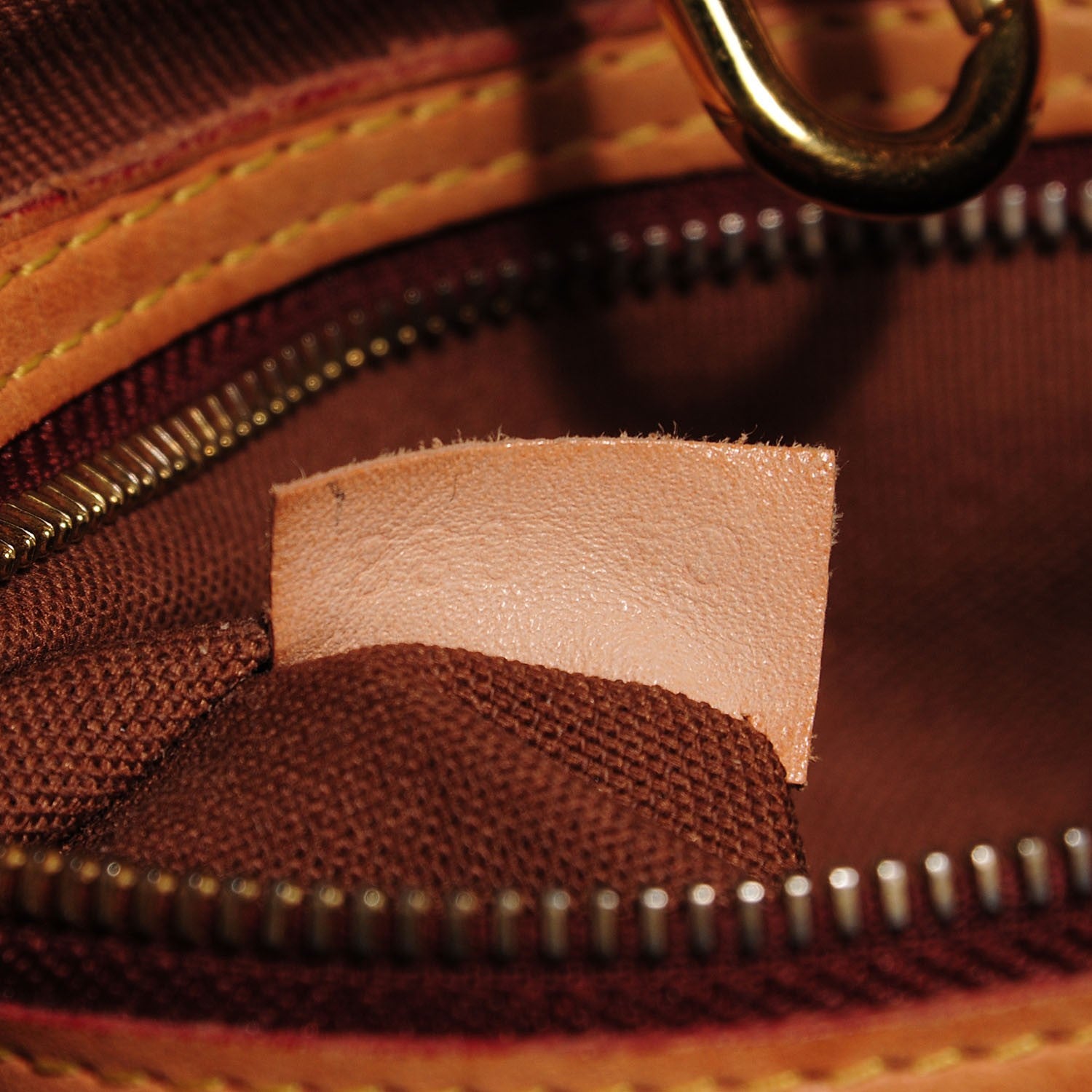 Louis Vuitton Monogram Batignolles Vertical 7 of 7