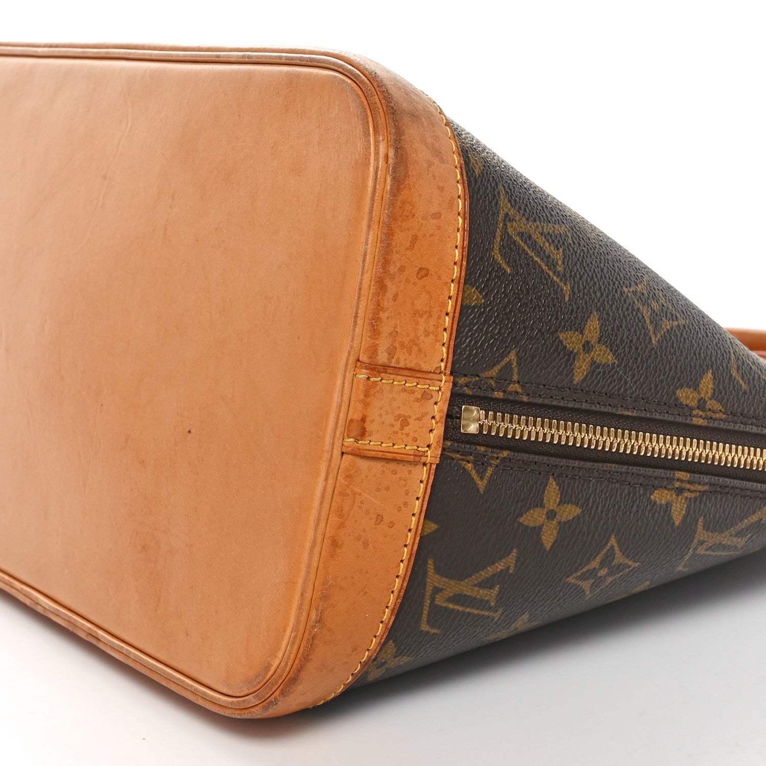 Louis Vuitton Monogram Alma PM 9 of 10
