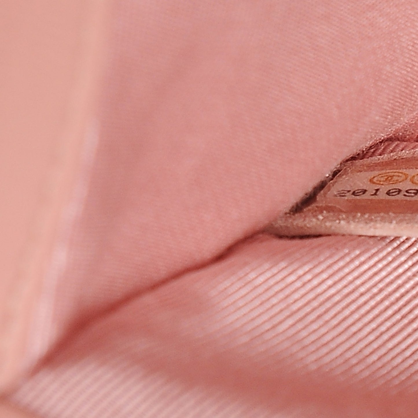 Lambskin Quilted Medium Boy Flap Light Pink