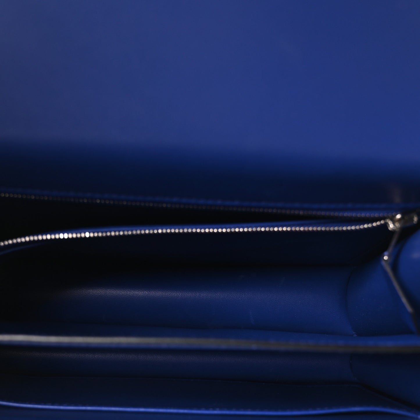 Epsom Constance 24 Bleu Electrique