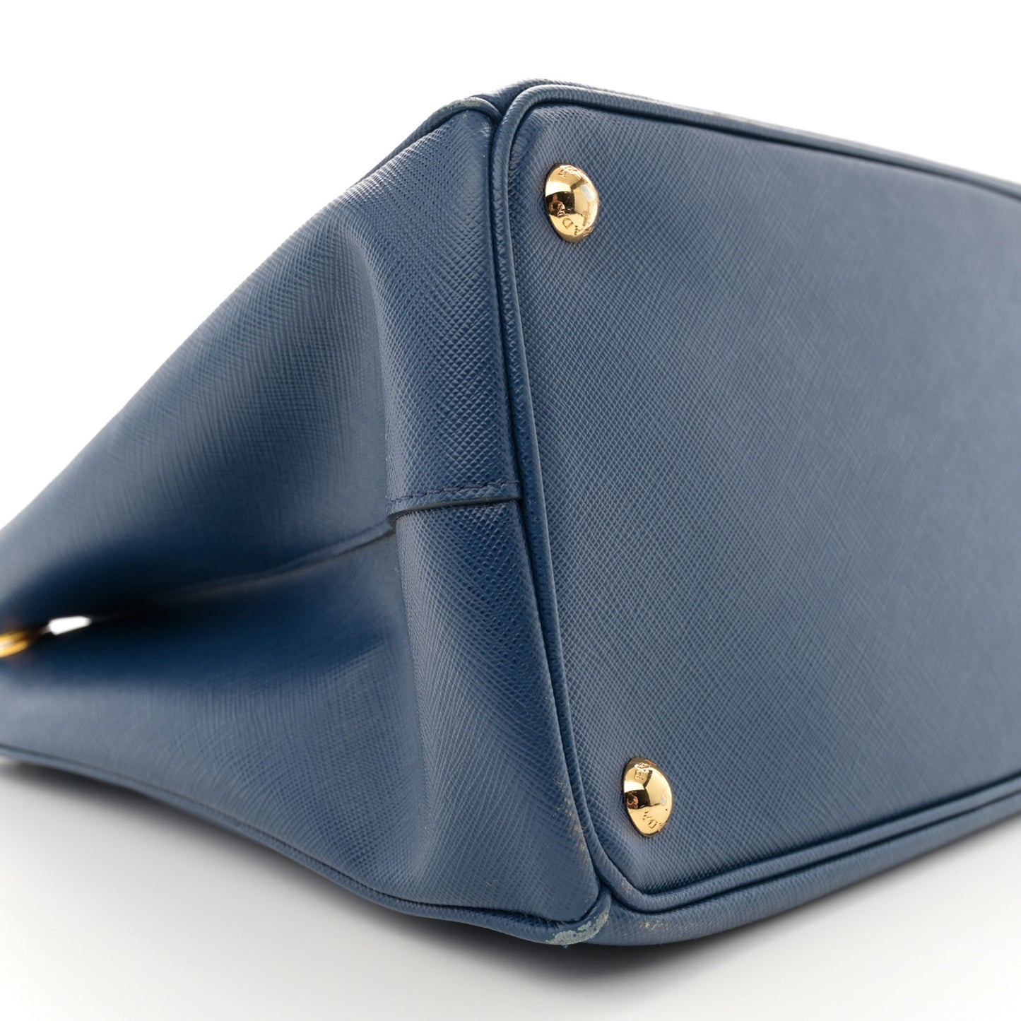 Saffiano Lux Medium Tote Bluette