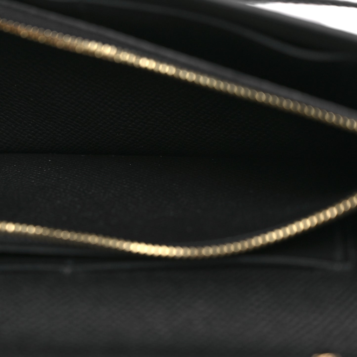 Epsom Kelly Wallet To Go Black