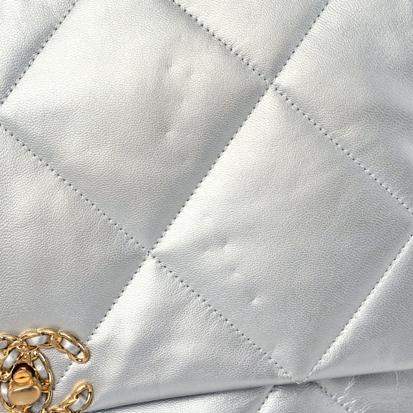 Metallic Goatskin Quilted Maxi Chanel 19 Flap Silver