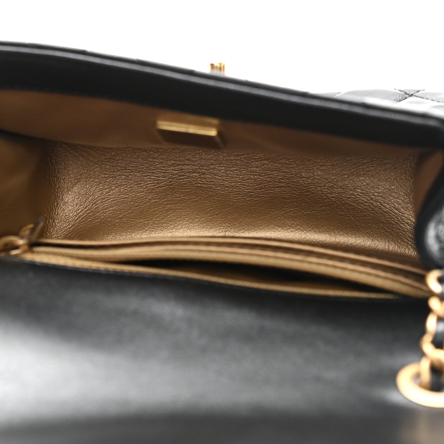 Lambskin Quilted Mini Pearl Crush Flap Black
