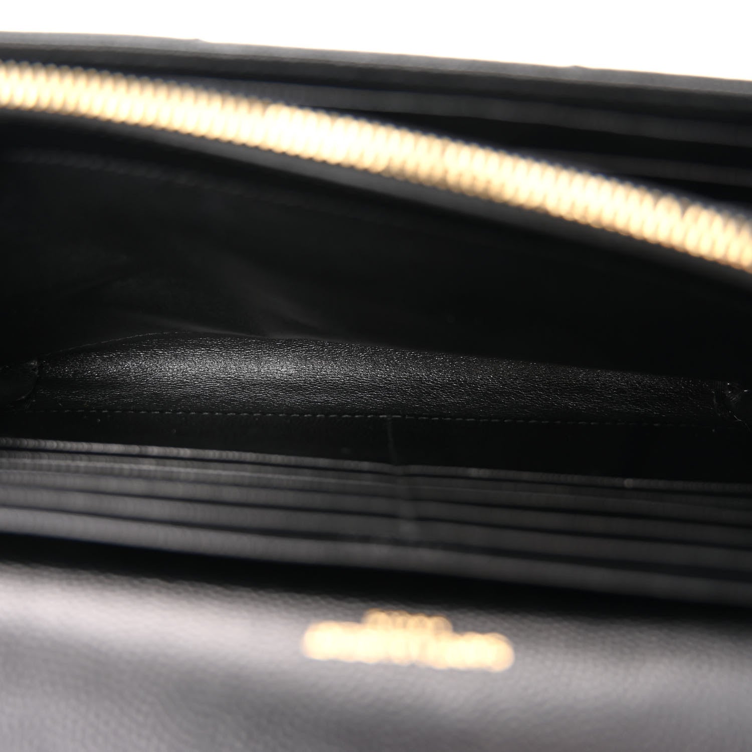 Saint Laurent Grain De Poudre Matelasse Chevron Monogram Chain Wallet Black 5 of 9