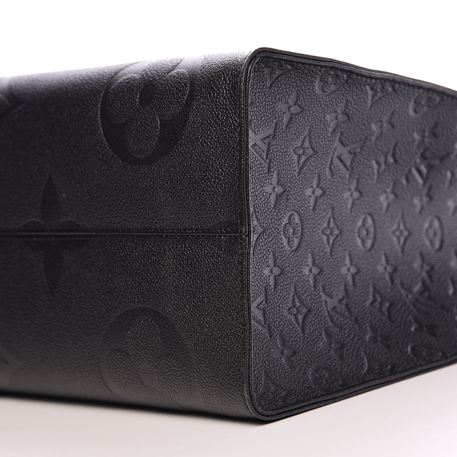 Louis Vuitton Empreinte Monogram Giant Onthego GM Black 9 of 10
