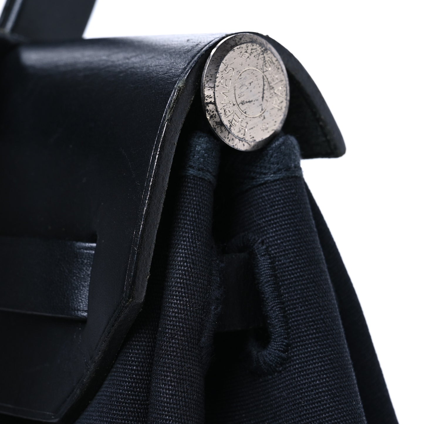 Toile Vache Calfskin Herbag 30 PM Black