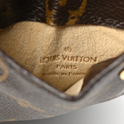 Louis Vuitton Monogram Sunglasses Case MM 6 of 6
