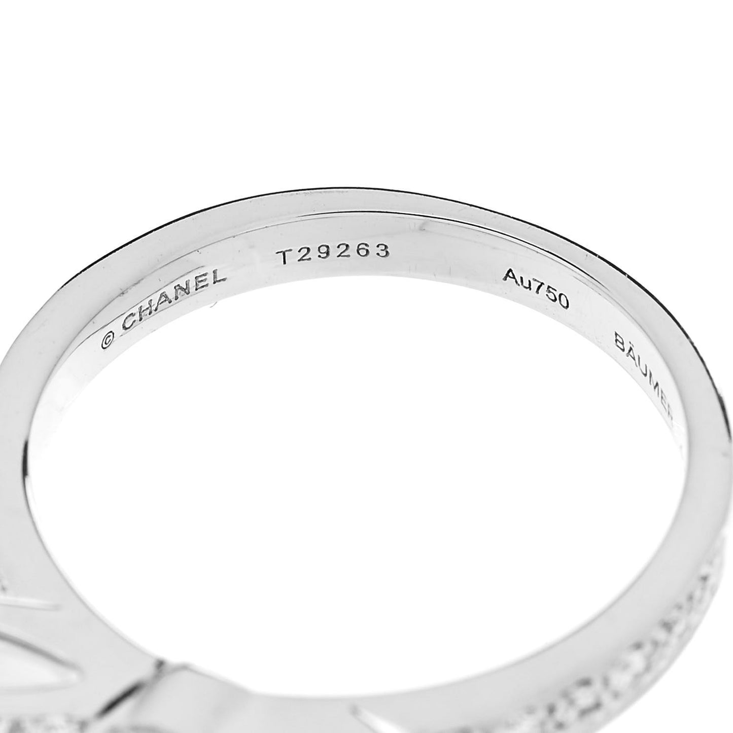 18K White Gold Diamond Ruban Ring 45 3.25