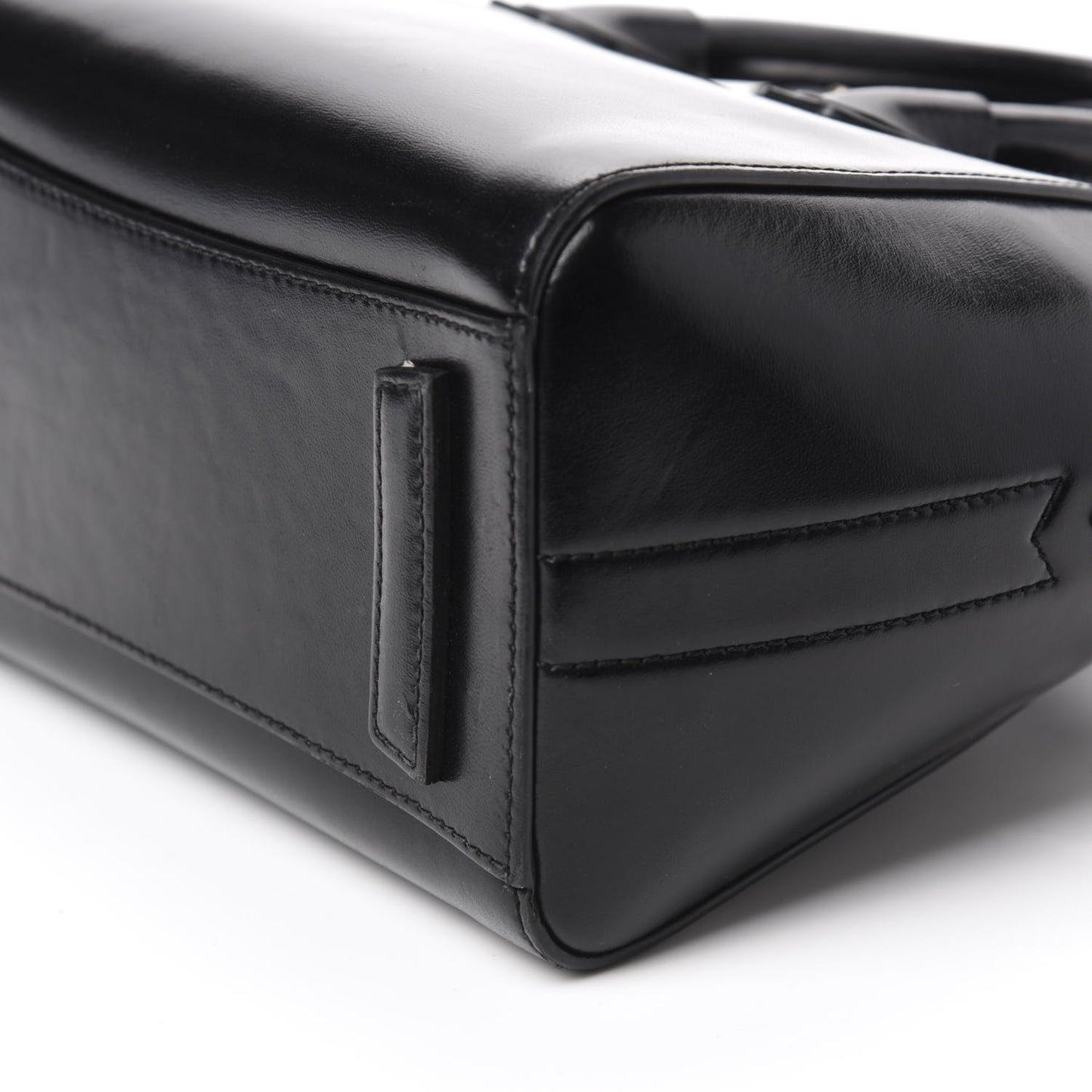 Shiny Lord Calfskin Mini Antigona Black