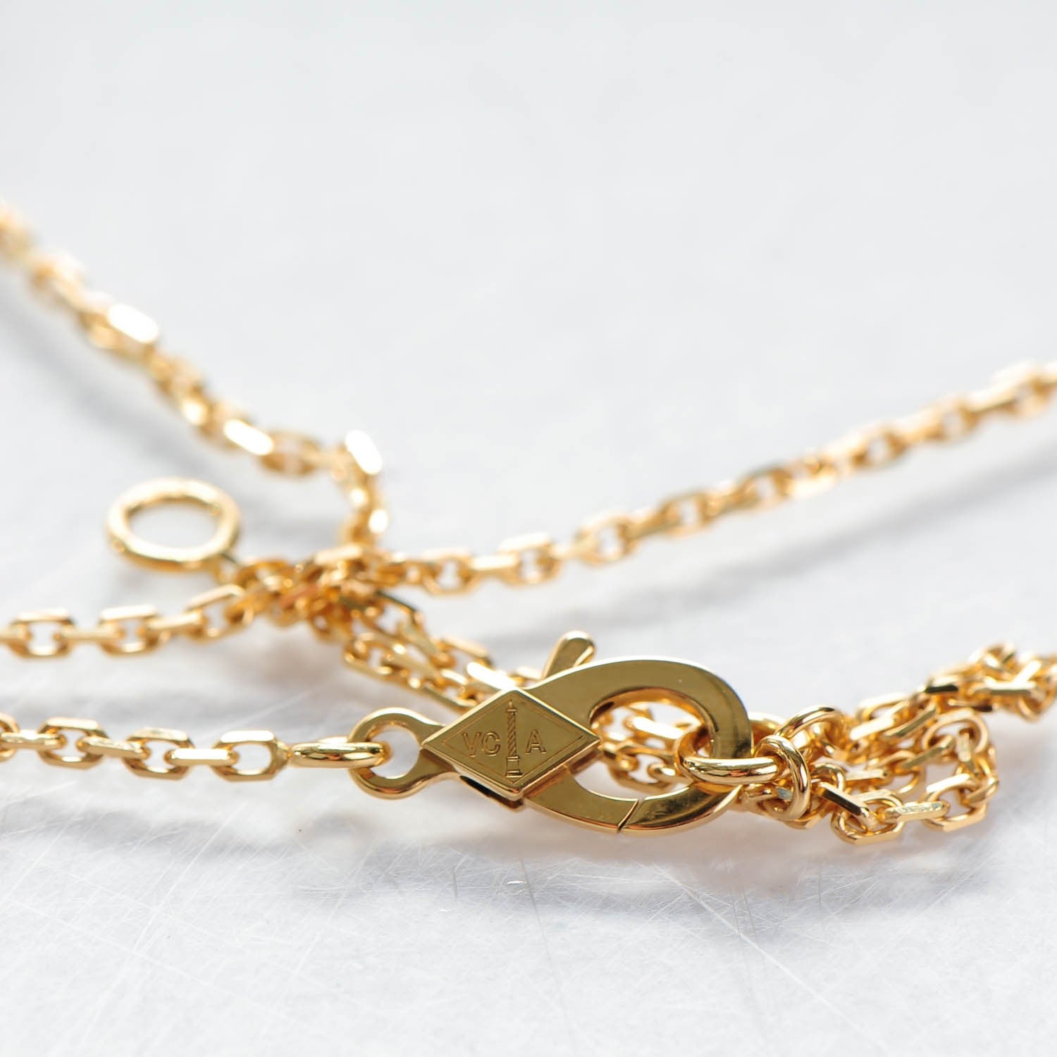 Van Cleef & Arpels 18K Yellow Gold Mother of Pearl Vintage Alhambra Pendant Necklace 6 of 7