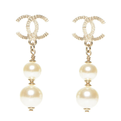 Chanel Pearl CC Drop Earring Gold 1 of 4