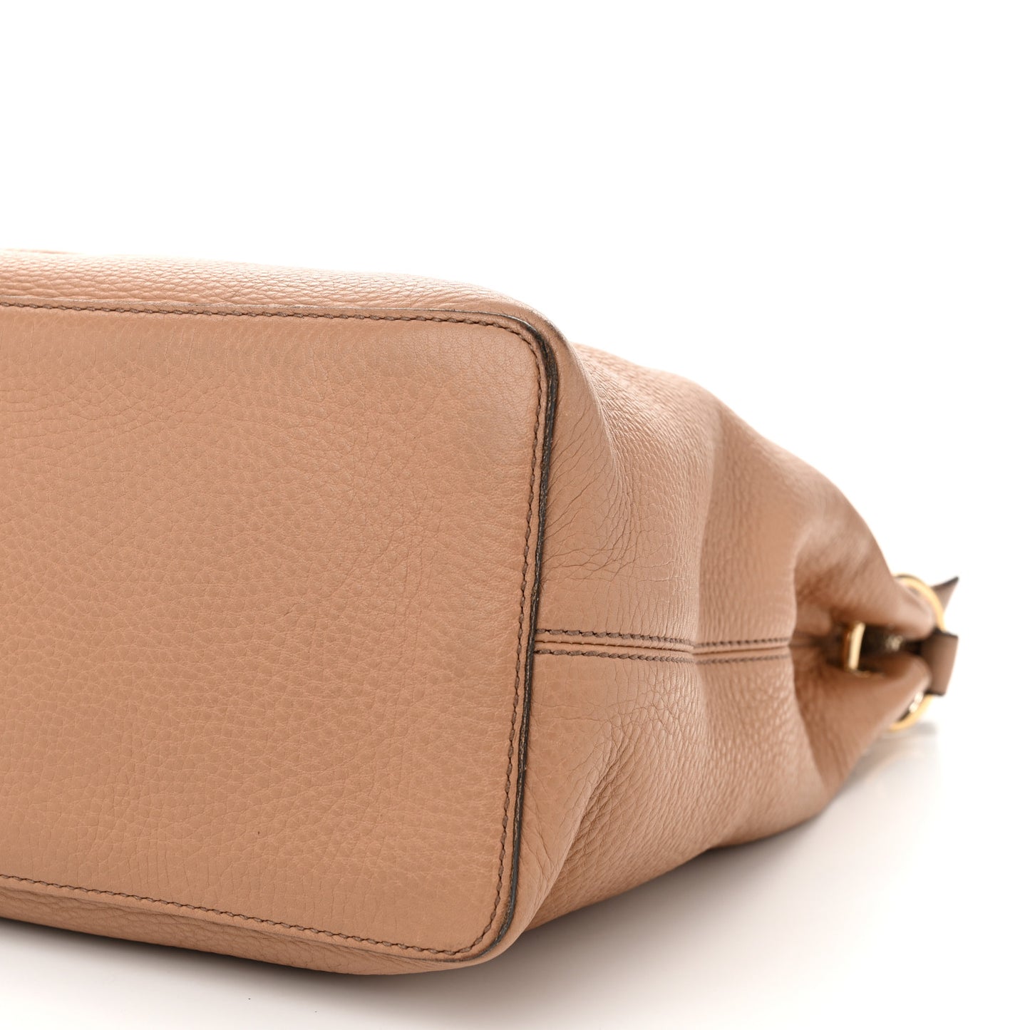 Pebbled Calfskin Large Soho Hobo Camelia