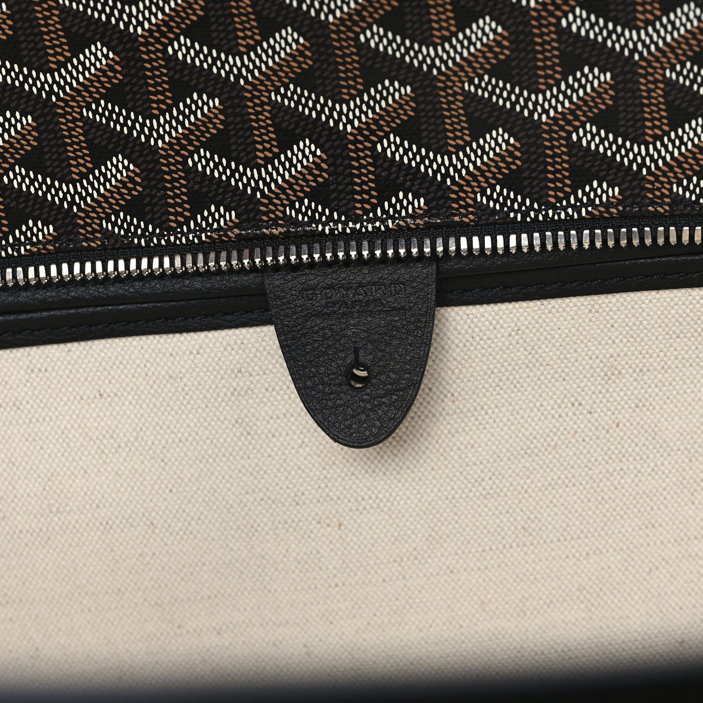 Goyardine Artois GM Black