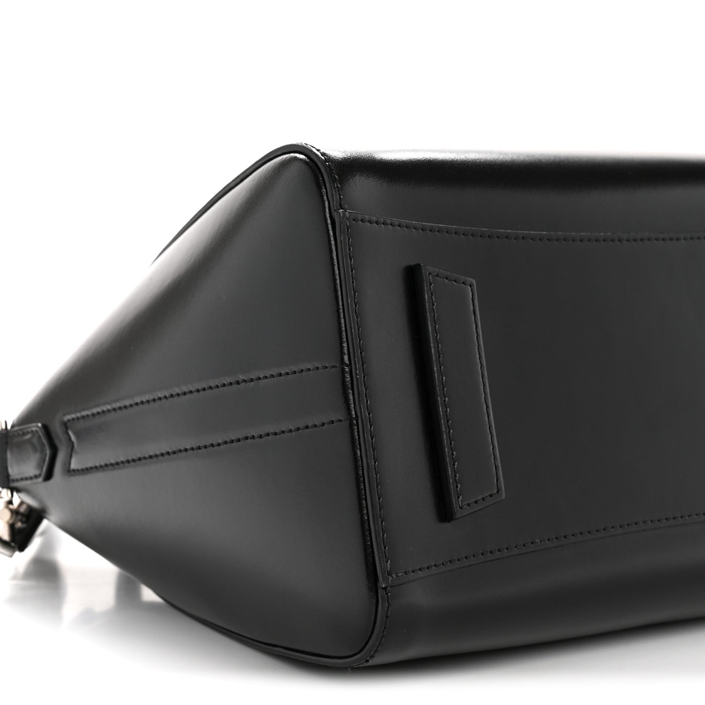 Shiny Lord Calfskin Small Antigona Black