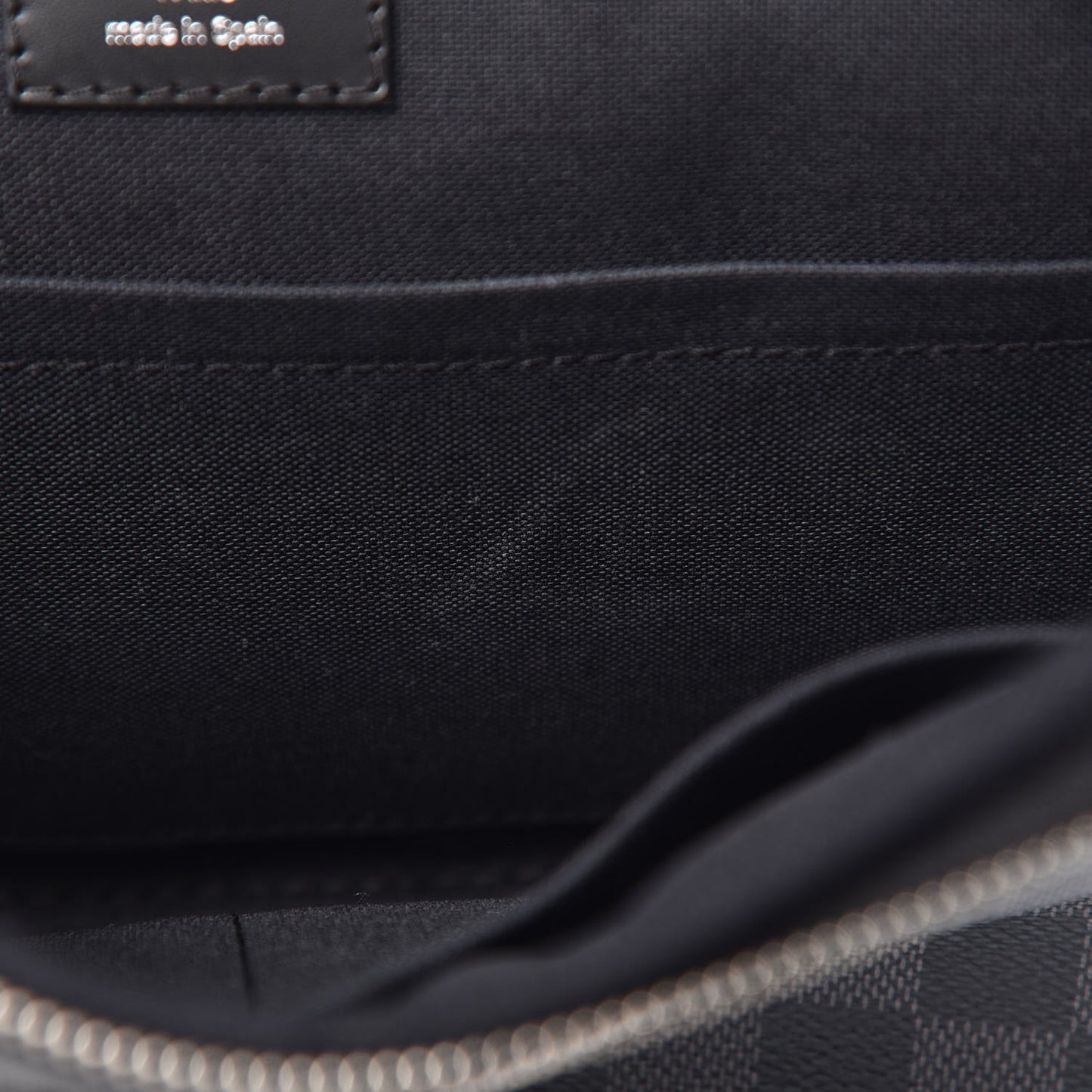 Damier Graphite Ambler