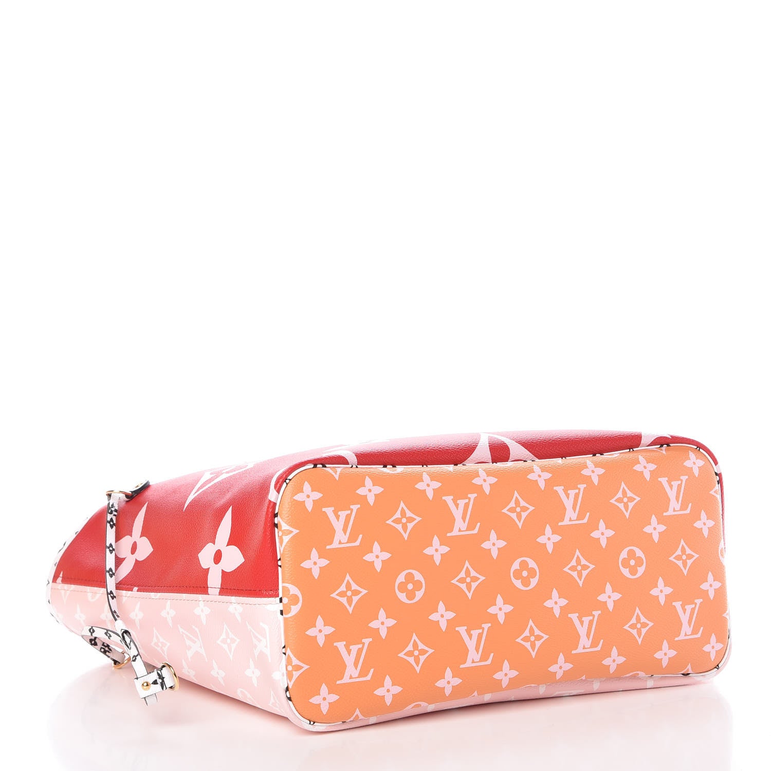 Louis Vuitton Monogram Giant Neverfull MM Rouge 5 of 11