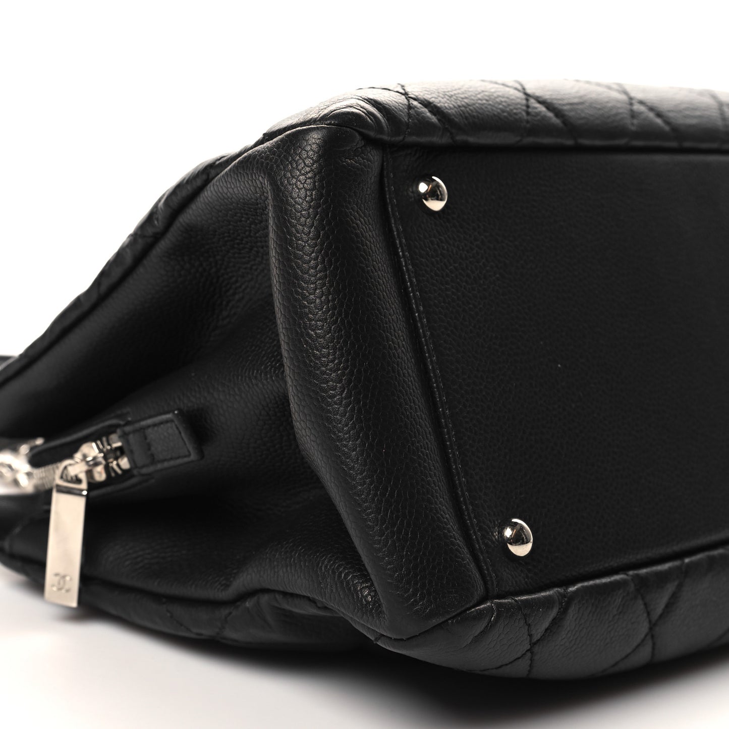 Caviar Quilted CC Timeless Soft Tote Black
