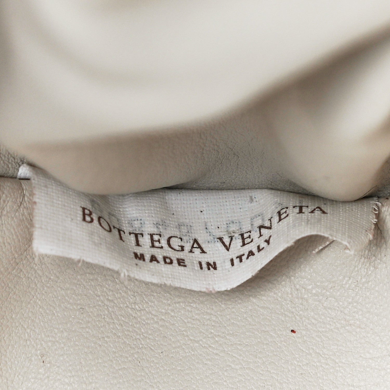 Bottega Veneta Smooth Butter Calf The Pouch Oversized Clutch Plaster 6 of 19