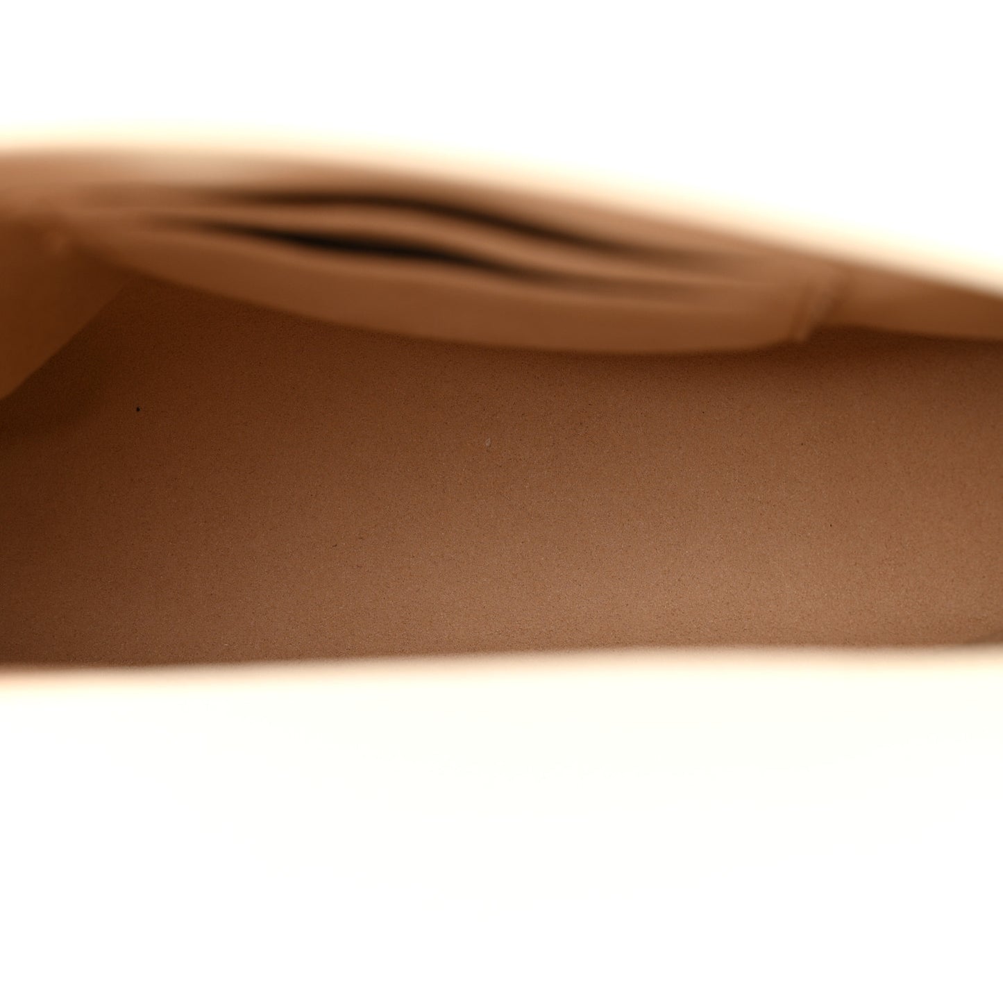 Calfskin Matelasse Medium GG Marmont Top Handle Shoulder Bag Mystic White