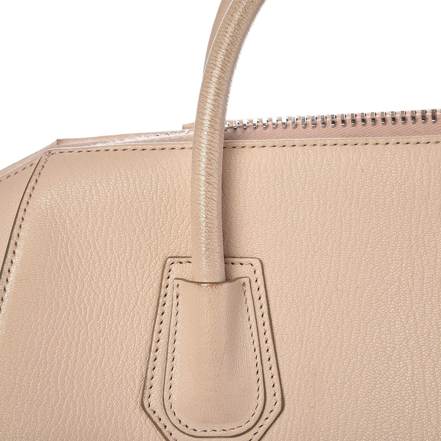 Sugar Goatskin Medium Antigona Mastic