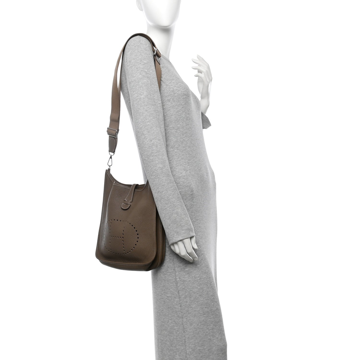 Hermes Taurillon Clemence EVELYNE III PM Etoupe 2 of 13