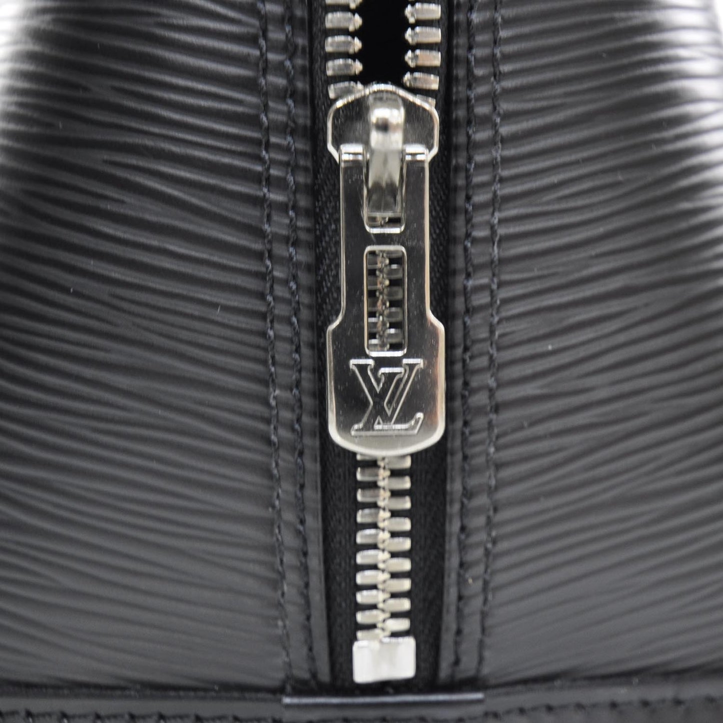 Epi Alma Black