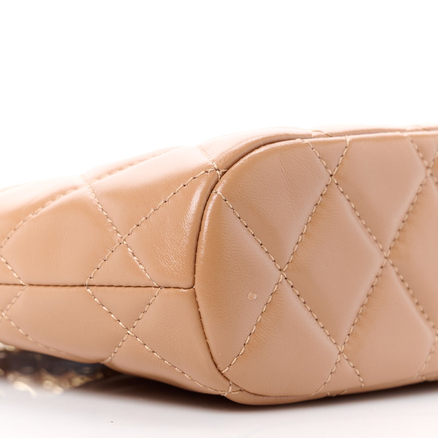 Shiny Lambskin Quilted Shiny Coco Clutch With Chain Dark Beige