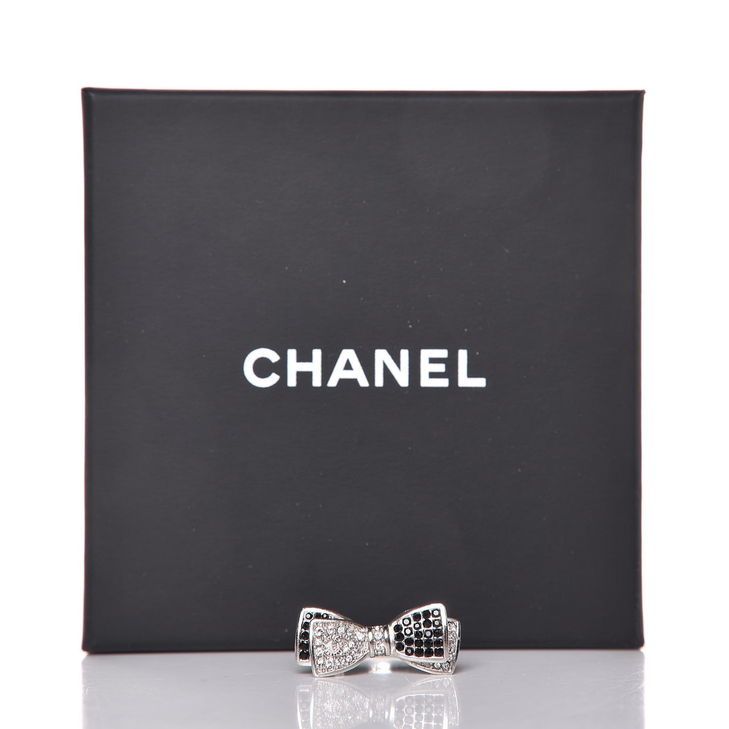 Crystal Bow Ring 7 Black Silver