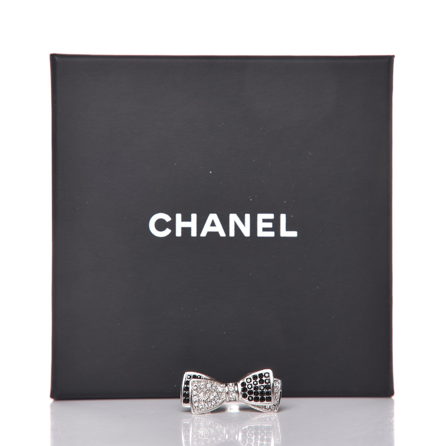 Chanel Crystal Bow Ring 7 Black Silver 5 of 5