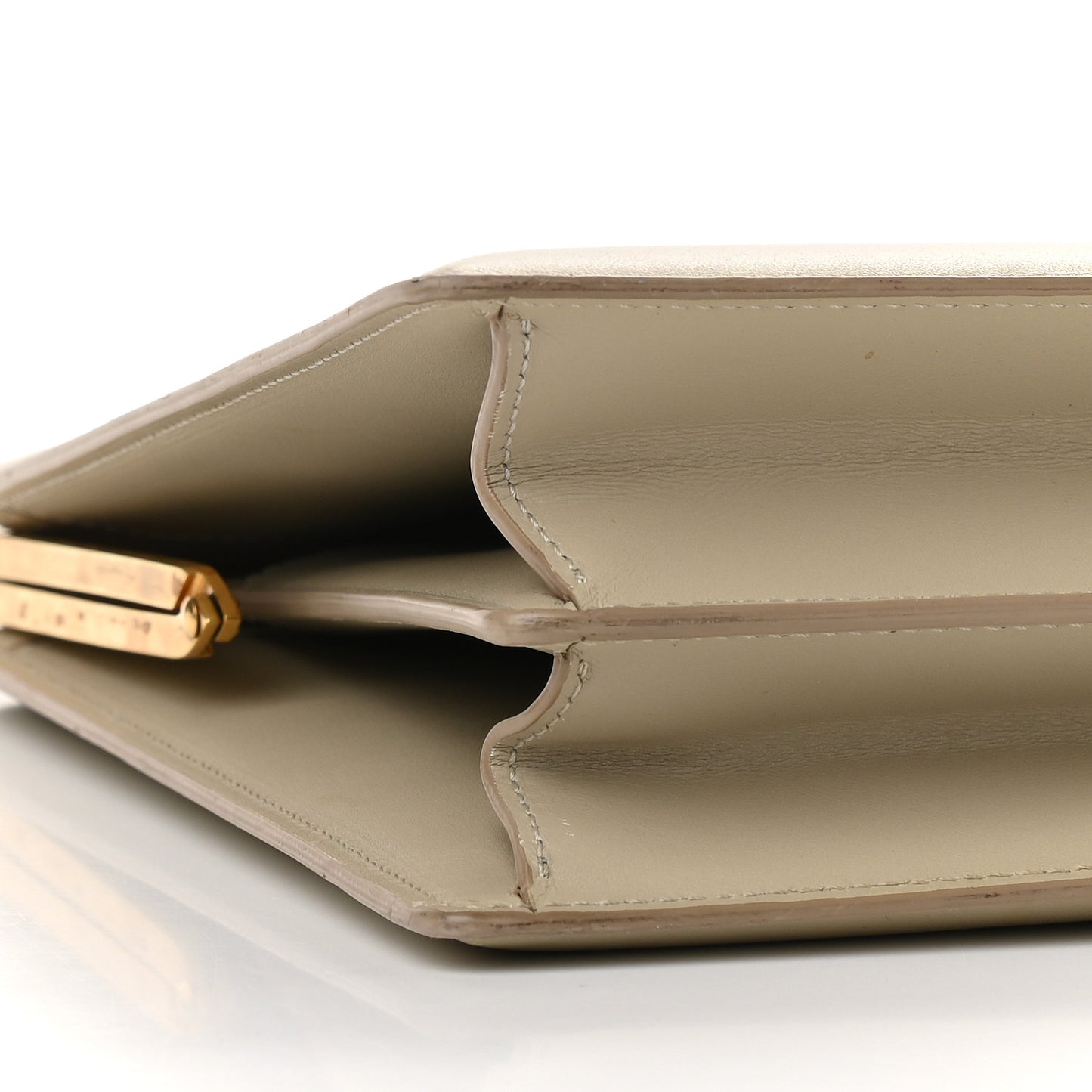 Box Calfskin Medium Clasp Bag Powder