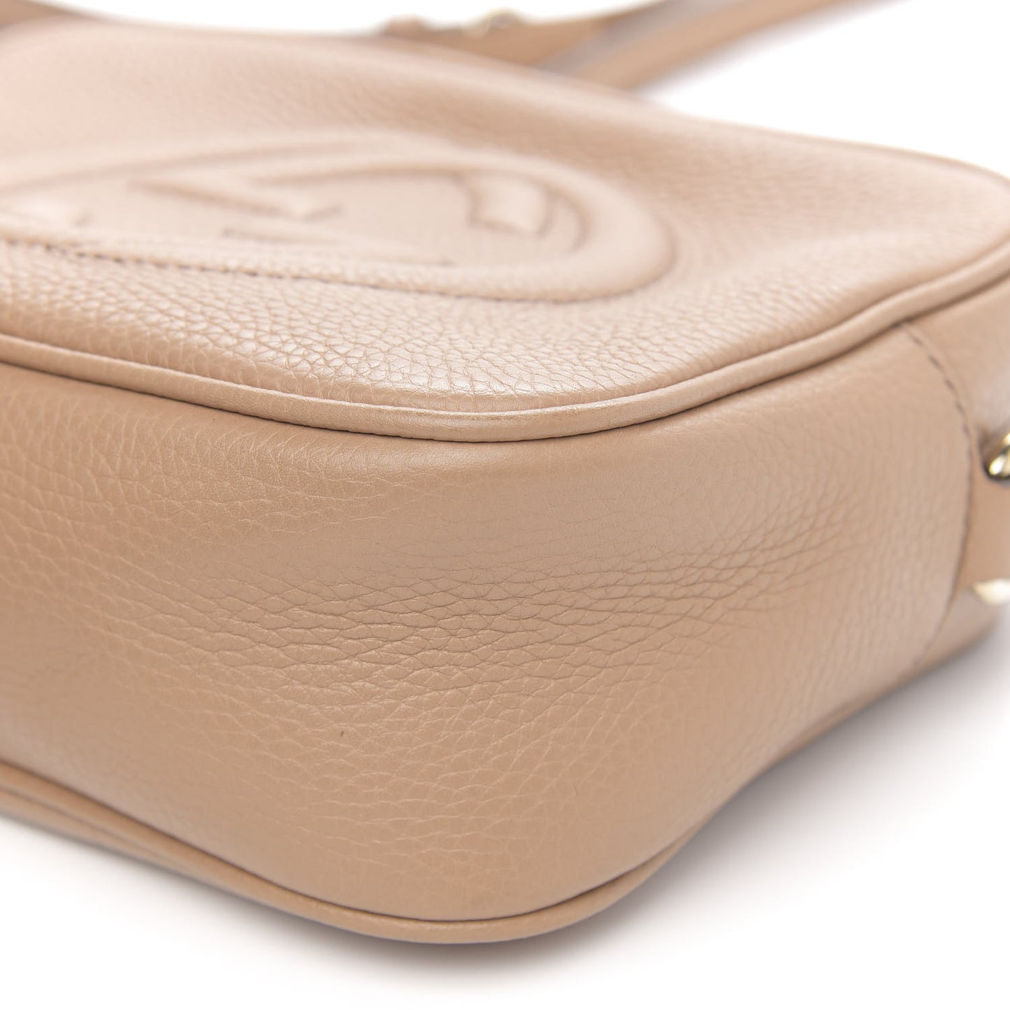 Pebbled Calfskin Small Soho Disco Bag Camelia