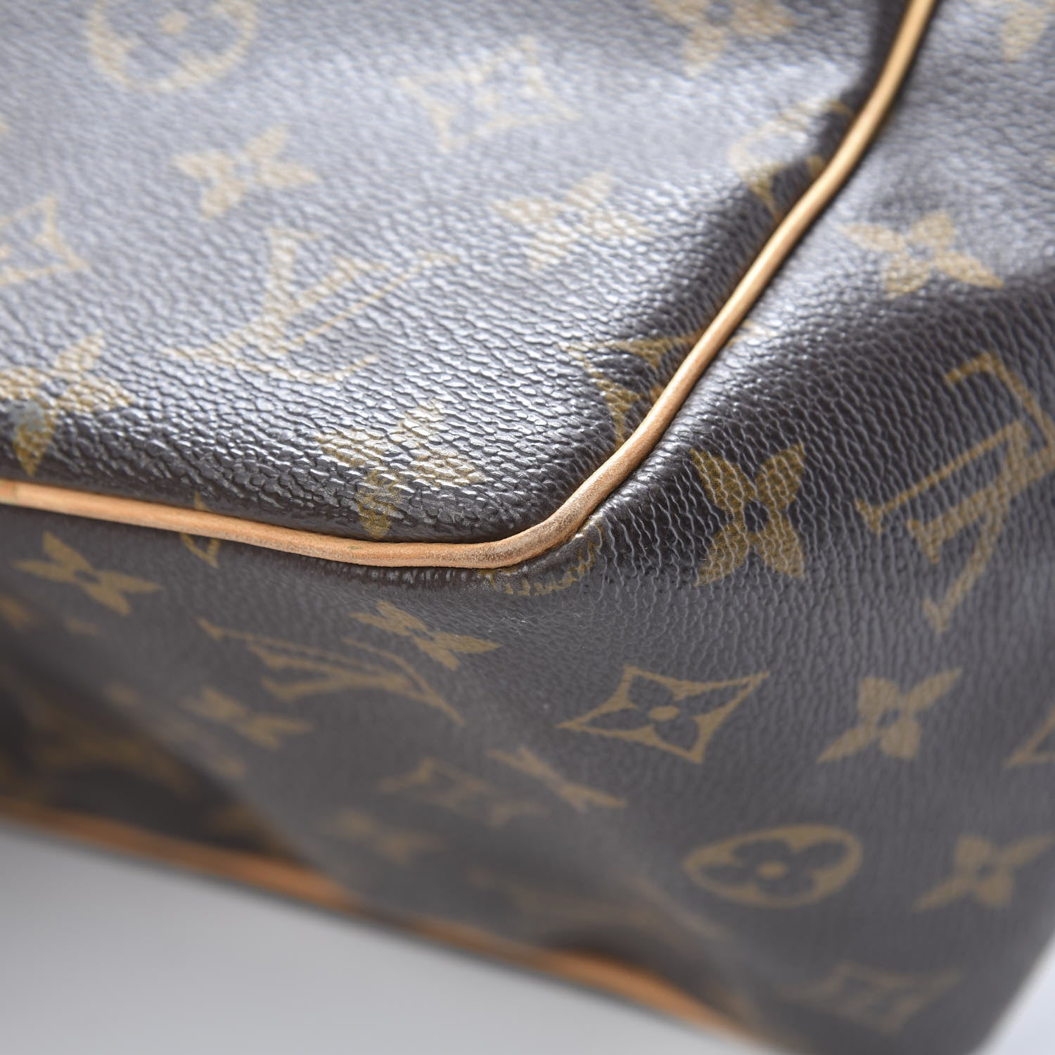 Louis Vuitton Monogram Batignolles 10 of 18