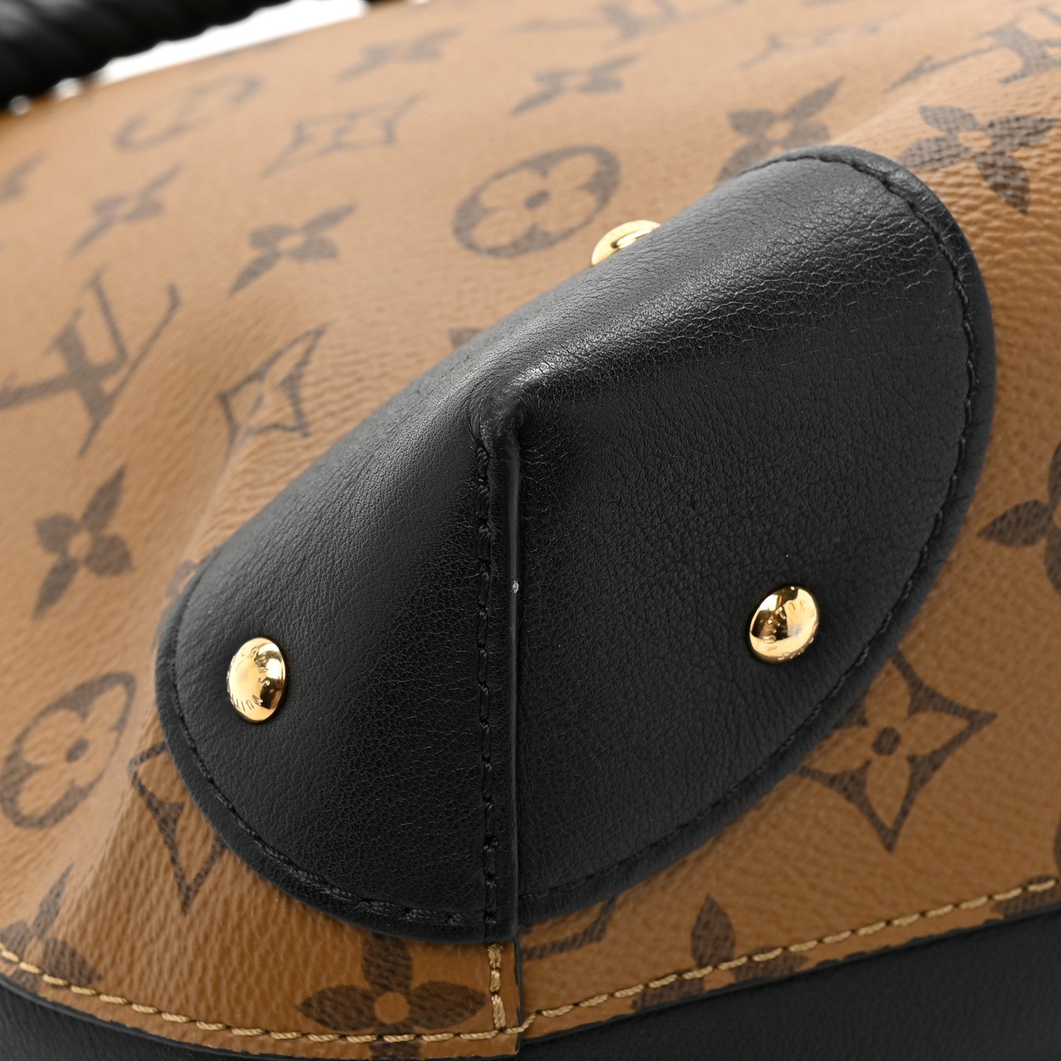 Louis Vuitton Reverse Monogram Triangle Softy 12 of 13