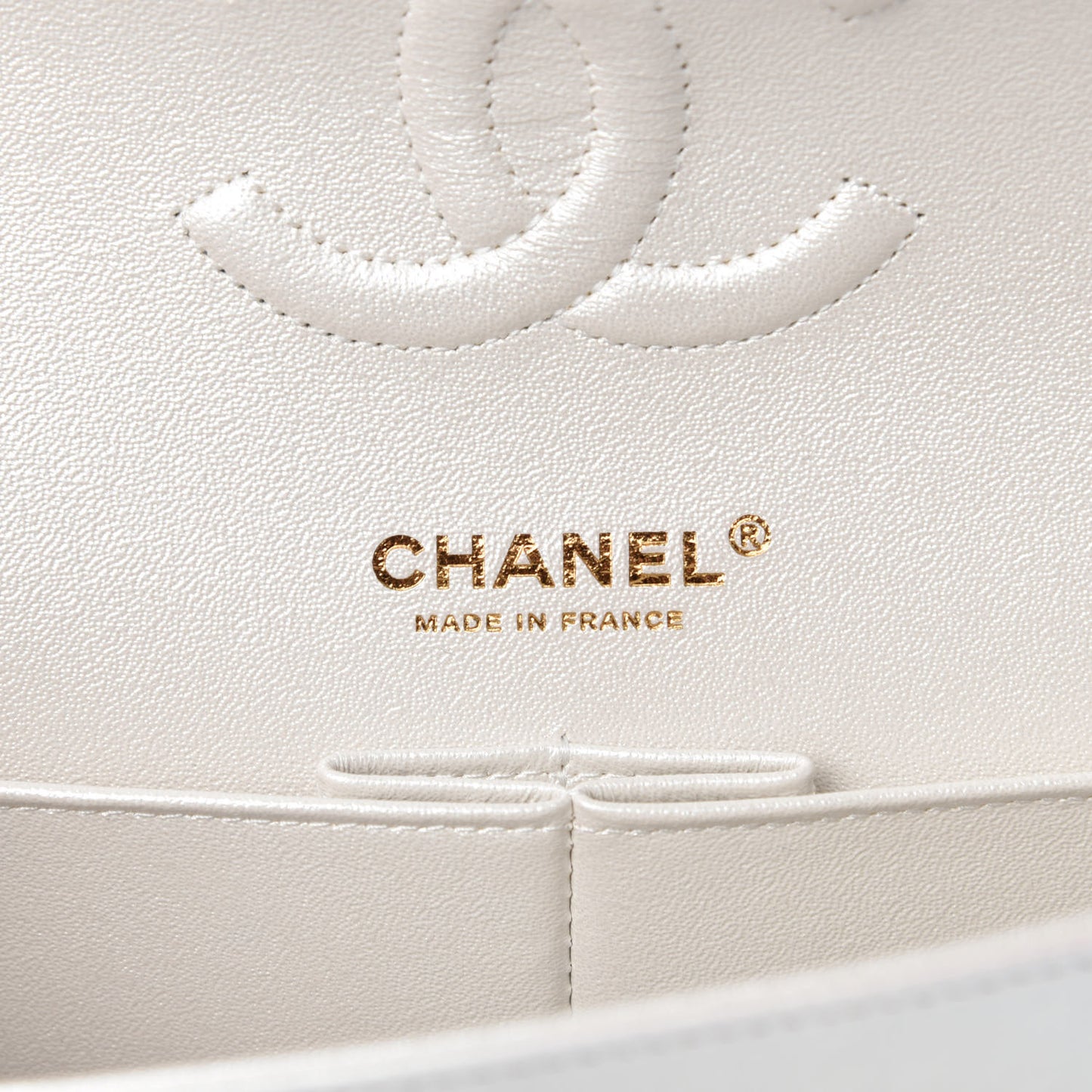 Iridescent Calfskin Quilted Medium Double Flap Ivory