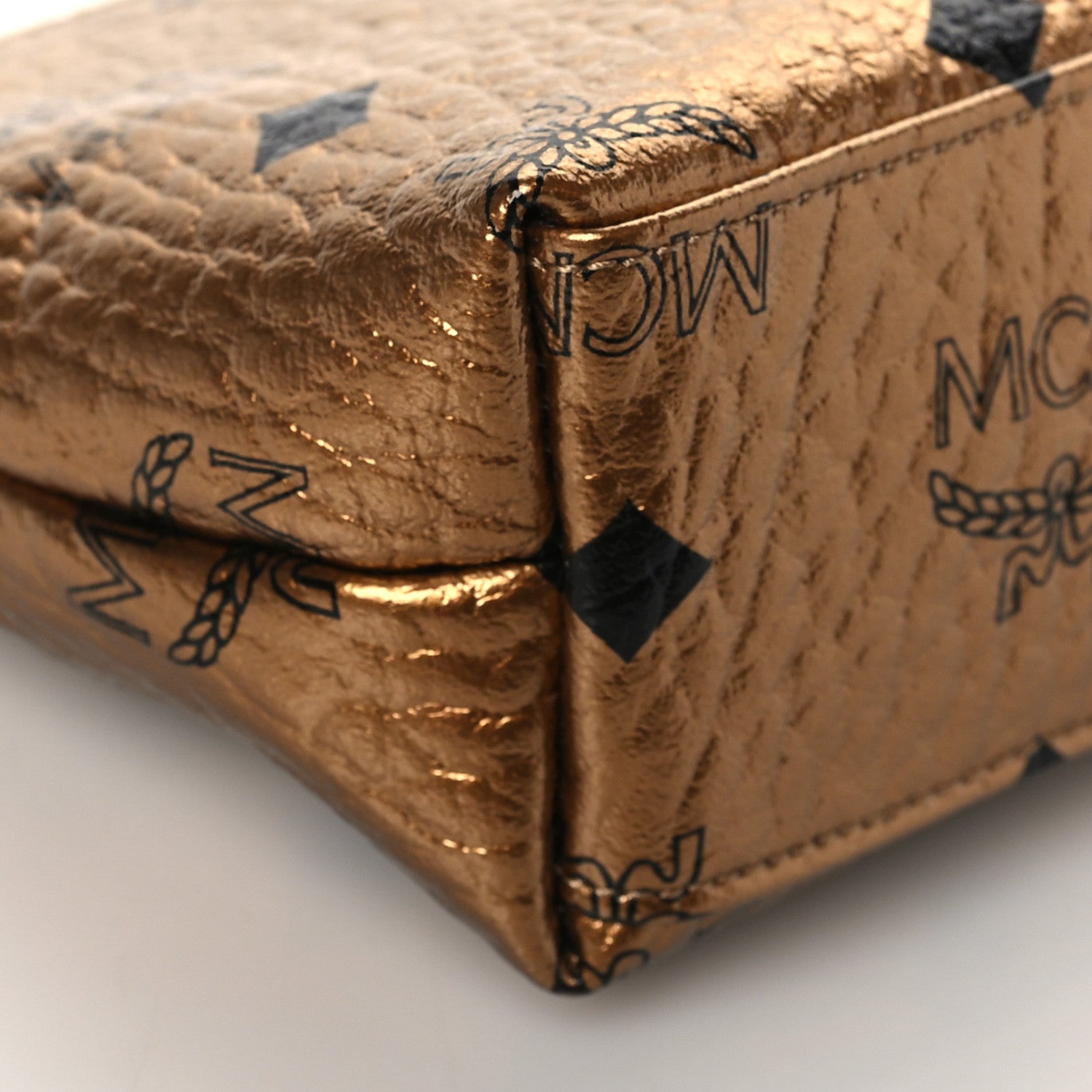 MCM Metallic Visetos Cosmetic Pouch Gold 8 of 9