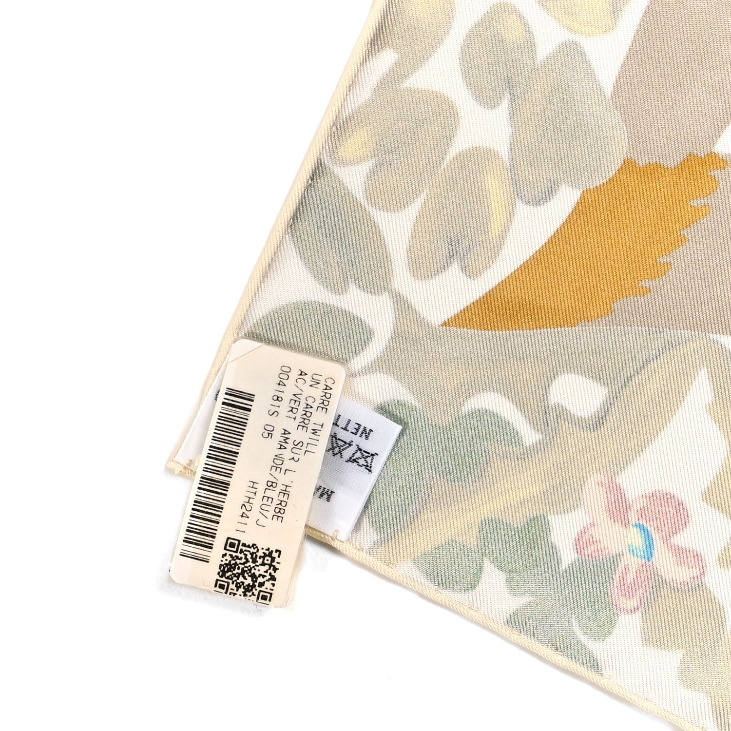 Hermes Silk Un Carre sur l'Herbe scarf 90 Vert Amande Bleu Jaune 4 of 4