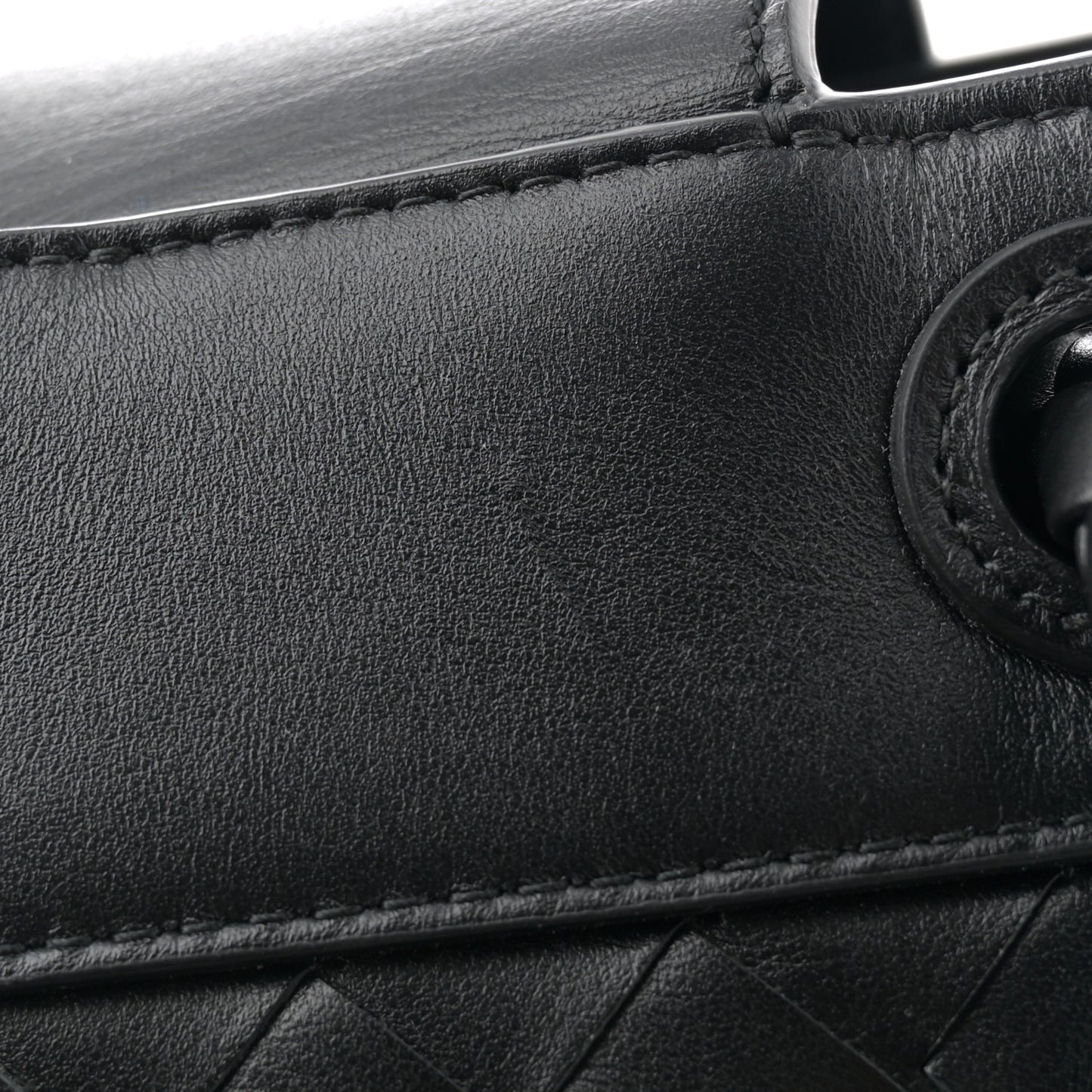 Calfskin Intrecciato Medium Andiamo Messenger Bag Black