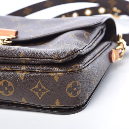 Louis Vuitton Monogram Pochette Metis 9 of 10