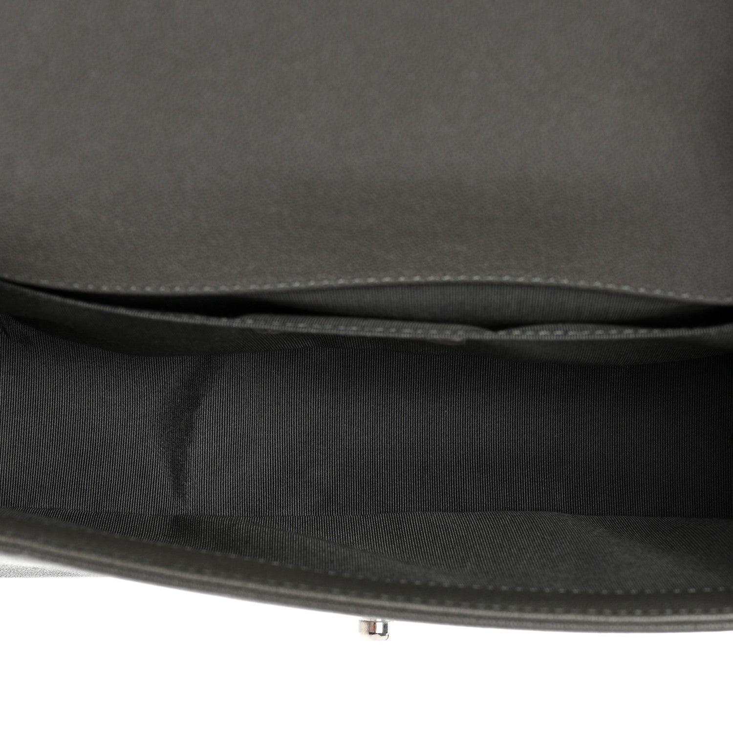 Chanel Caviar Quilted Medium Boy Flap Grey 5 of 8