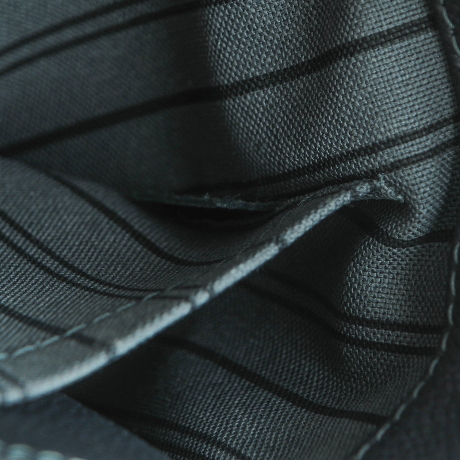 Louis Vuitton Empreinte Studded Montaigne BB Platine 7 of 7