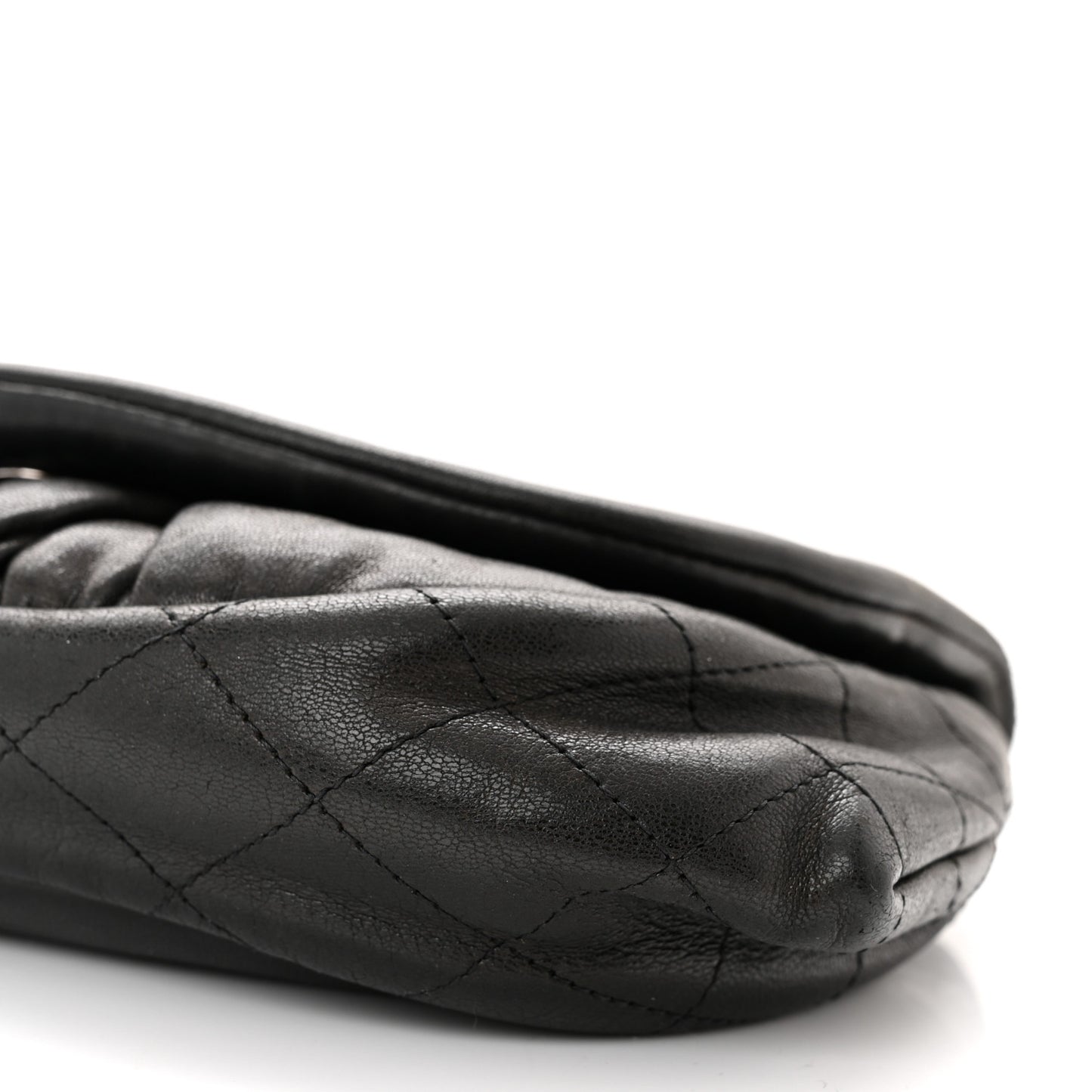 Lambskin Half Moon Wallet On Chain WOC Black