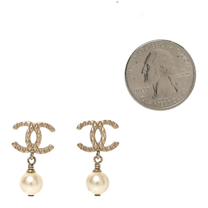 Chanel Pearl Quilted CC Drop Earrings Gold 2 of 4