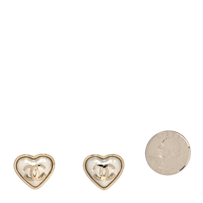 Chanel Pearl CC Heart Earrings Gold 2 of 4