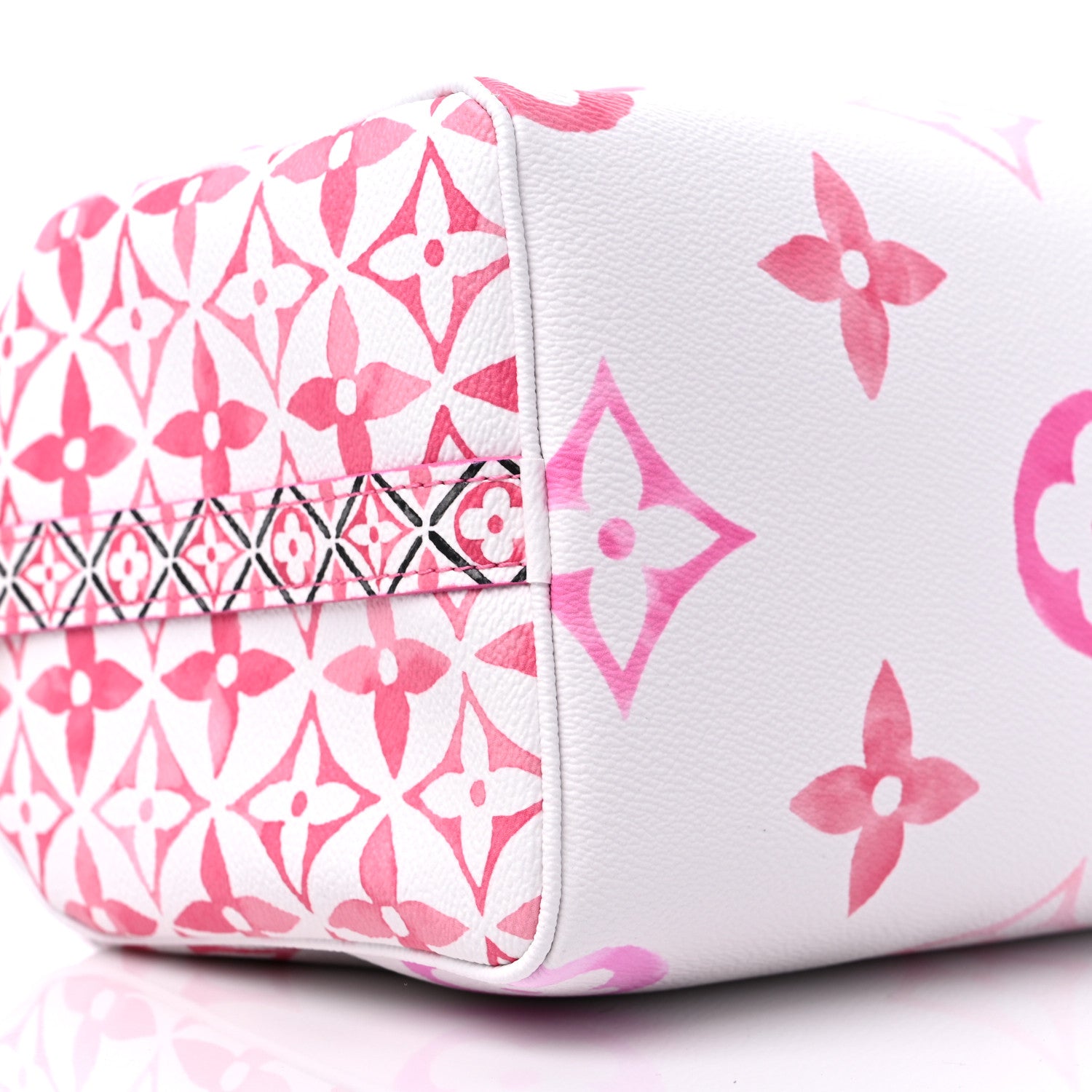 Louis Vuitton Monogram Giant By The Pool 2.0 Speedy Bandouliere 25 Rose 6 of 7
