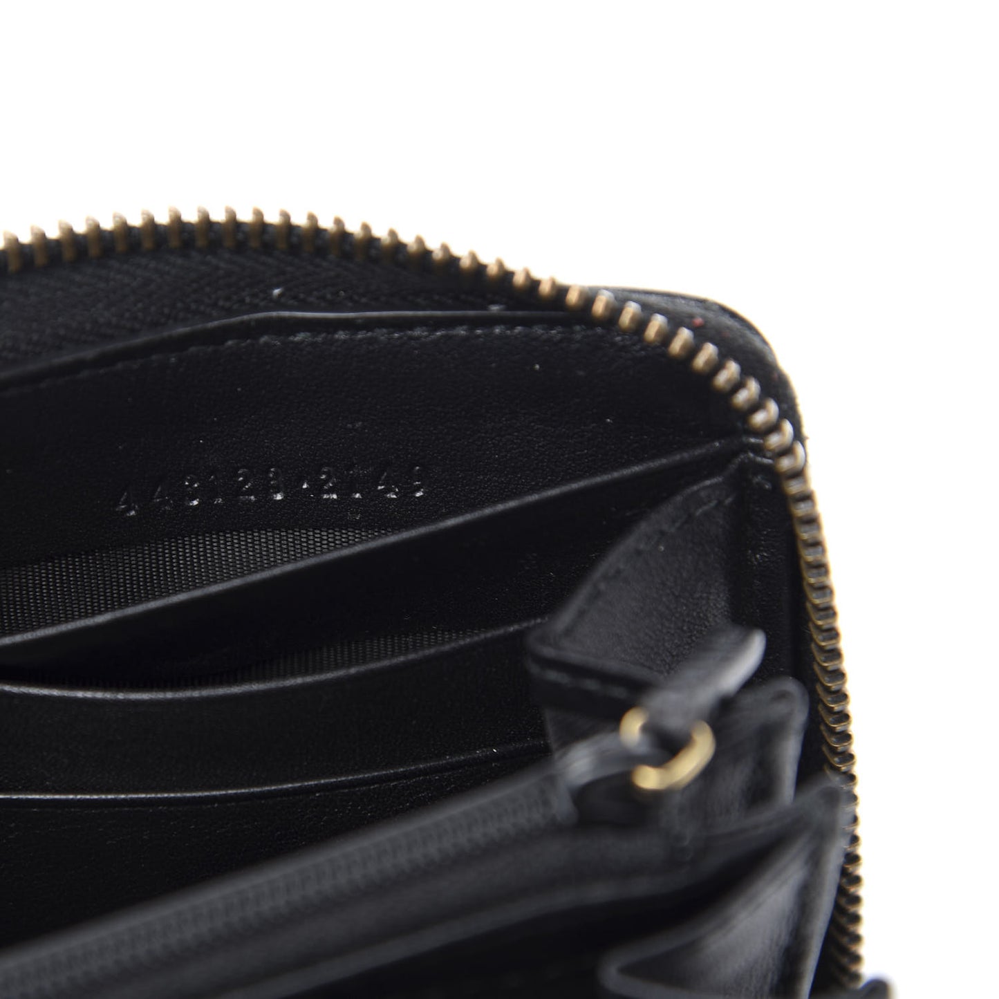 Calfskin Matelasse GG Marmont Zip Around Wallet Black