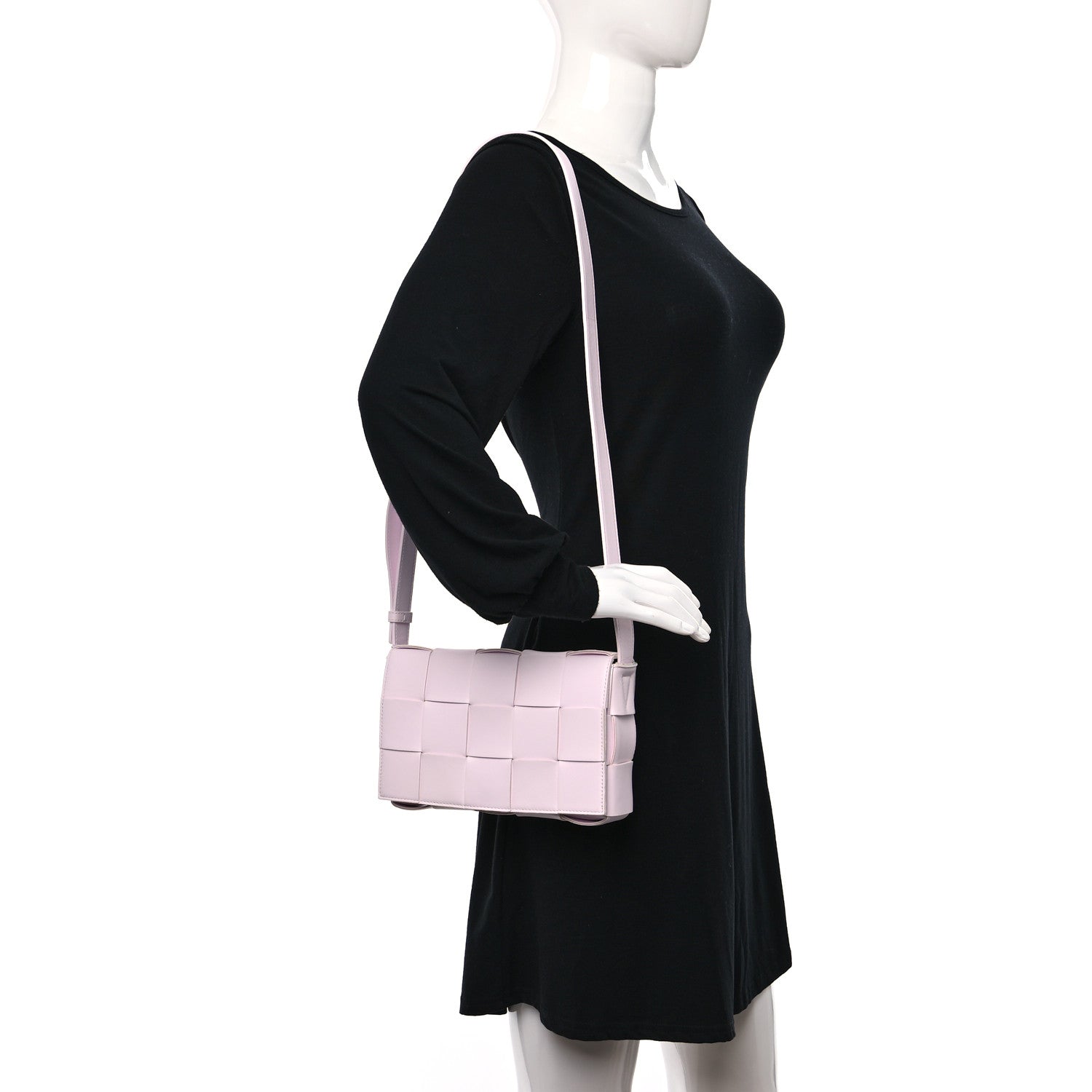 Bottega Veneta Lambskin Maxi Intrecciato Cassette Crossbody Bag Bliss Washed 2 of 11