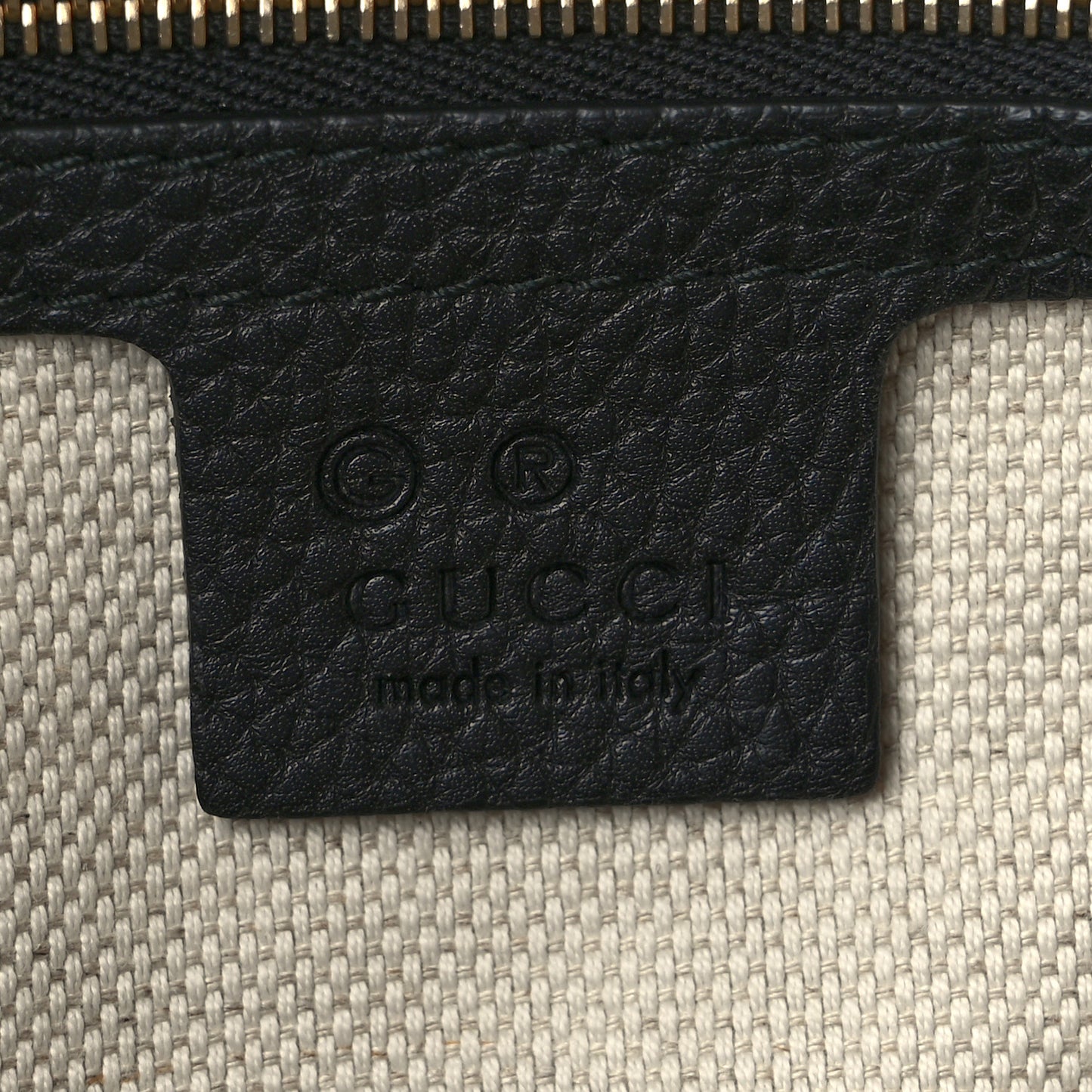 Pebbled Calfskin Large Soho Hobo Black